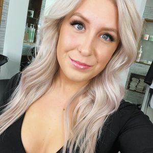 Meet your Posher, Alexandra